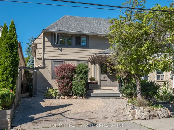 394 Coxwell Ave, Toronto, ON M4L 3B7