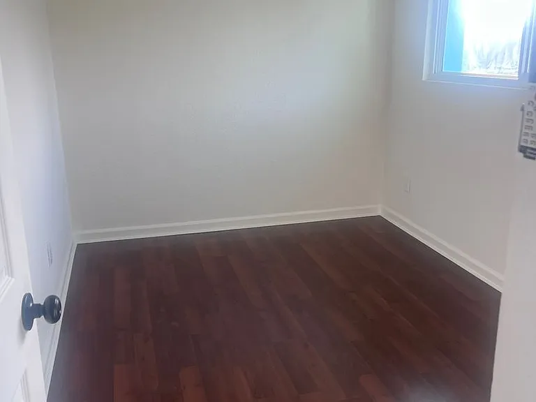 870 Palm Cir — Photo 9