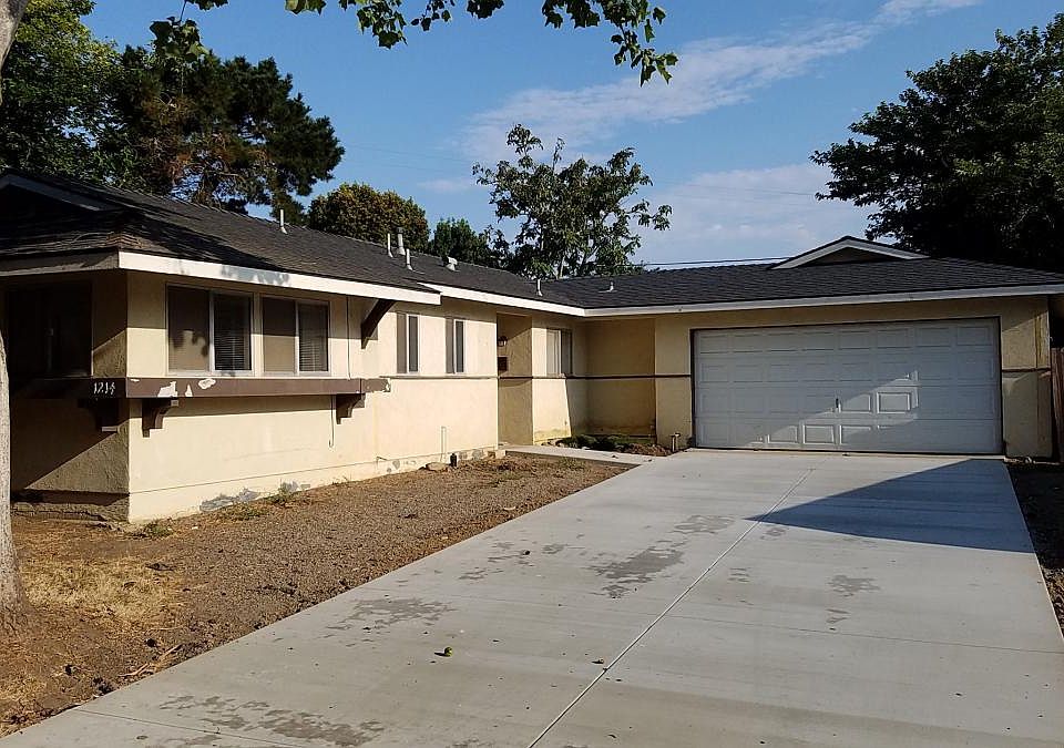 1st image of 1214 Coral St
