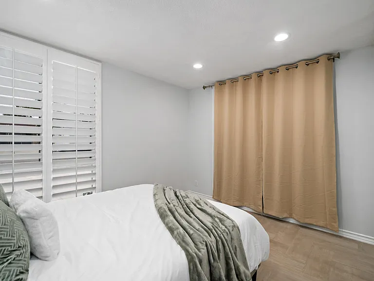 3972 Humboldt Dr — Photo 22