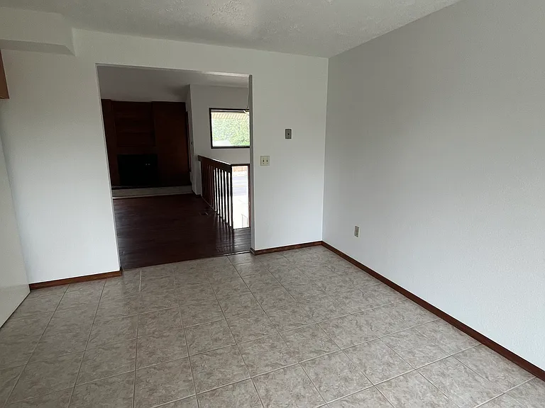 9711 N Indian Trail Rd — Photo 20