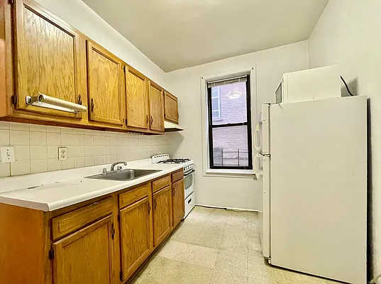Rented by Astoria Realty | media 13