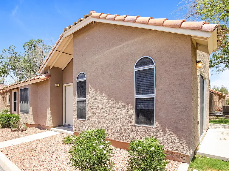 7040 W Olive Ave #20 — Photo 1