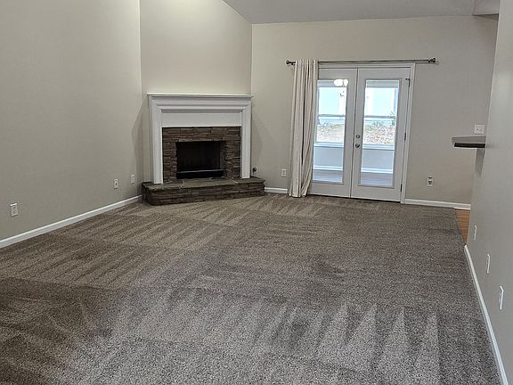 Large great room with high vaulted ceilings