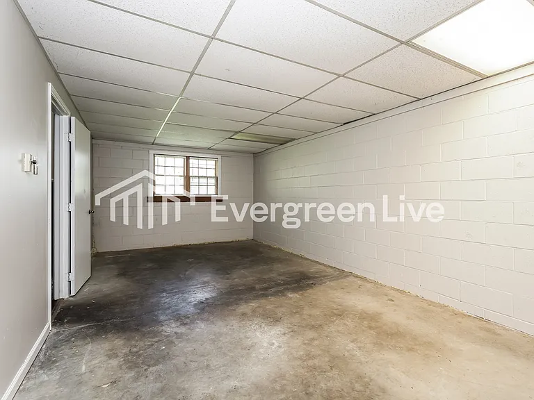 980 Hamilton Ridge Ln — Photo 13