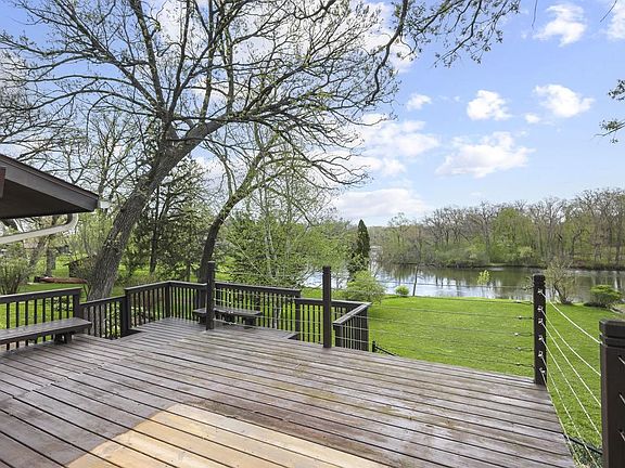 4th image of 1004 Ridgewood Drive