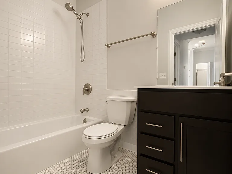 1418 W Lunt Ave #11 — Photo 8