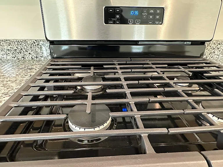 Gas stove