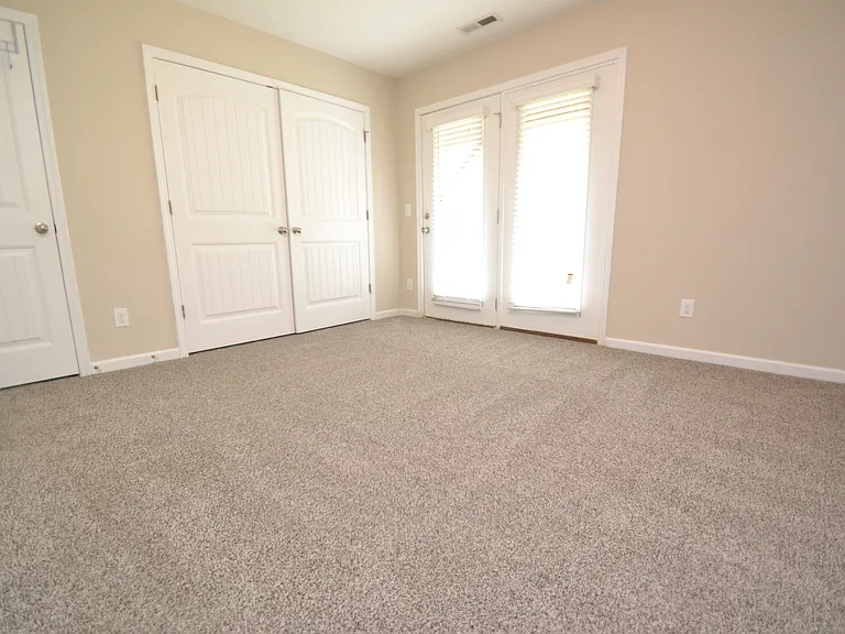 327 Dove Cottage Ln — Photo 36