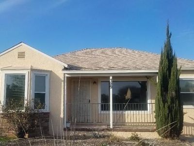 729 W 118th St, Los Angeles, CA, 90044