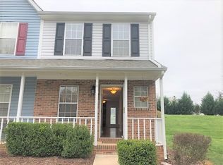 8235 Circle Tree Ln, Charlotte, NC