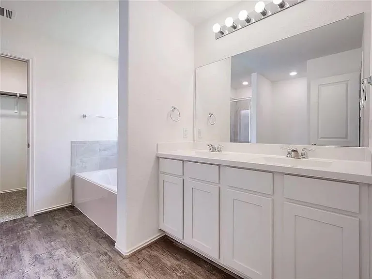 112 Concho Brook Bnd — Photo 11