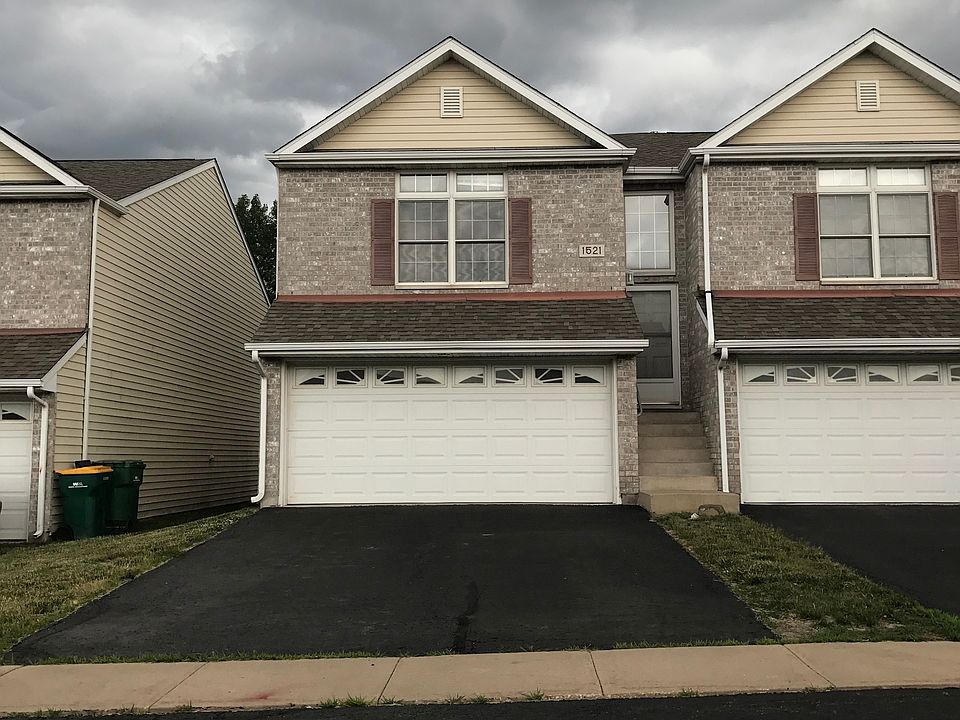 Front of house (end unit)