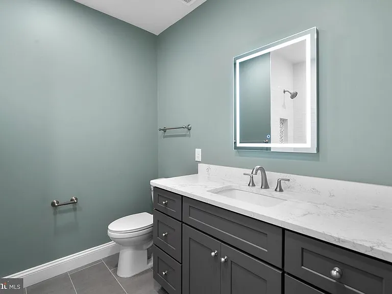 1506 Noyes Dr — Photo 22