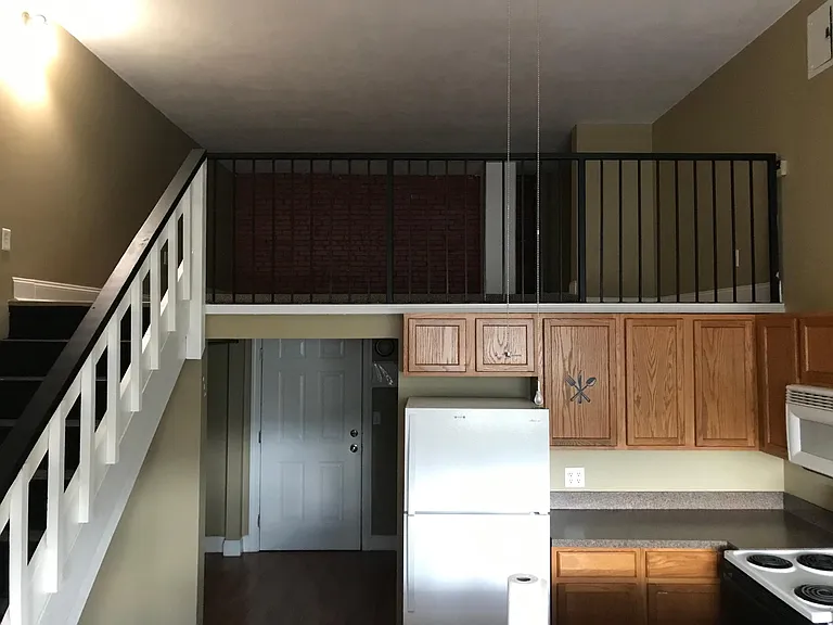 44-46 Main St #5 — Photo 7