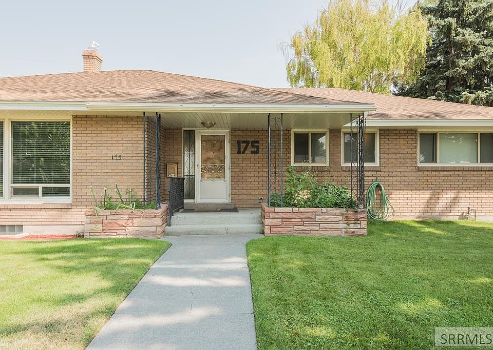 1st image of 175 Marjacq Ave