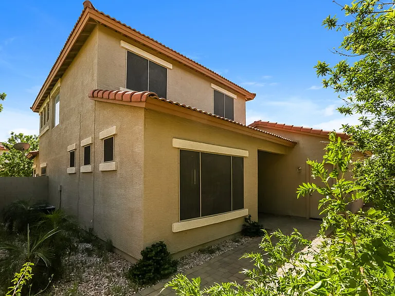 7640 E Barstow St — Photo 20