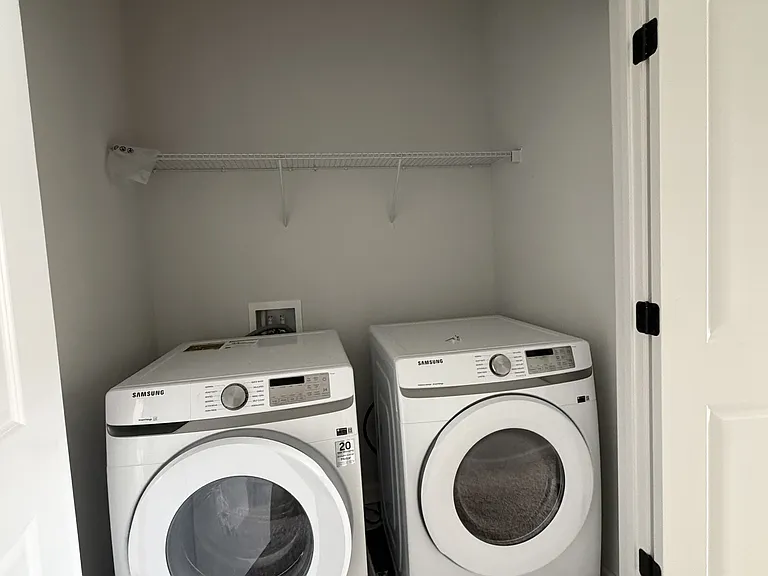 900 Cotton Dr SE — Photo 17