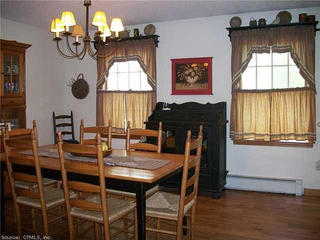 2nd image of 211 Tarbox Rd