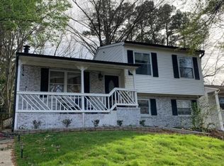 2929 Henslowe Dr, Raleigh, NC 27603