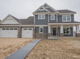 8672 197th St, Lakeville, MN 55044