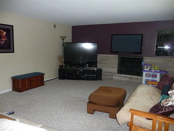 3rd image of 2900 Crawford St