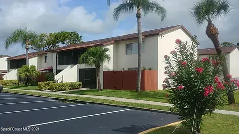 2 bed, 864 sqft, $1,400 — Photo 2