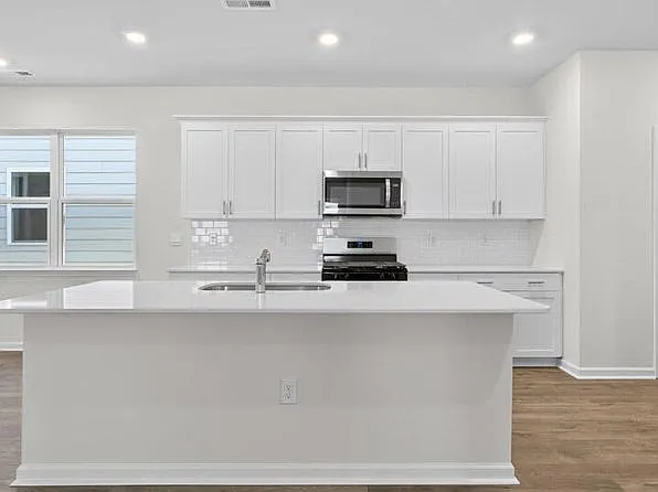 1416 White Verona Way — Photo 10