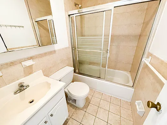 Rented by Showcase Realty | media 5