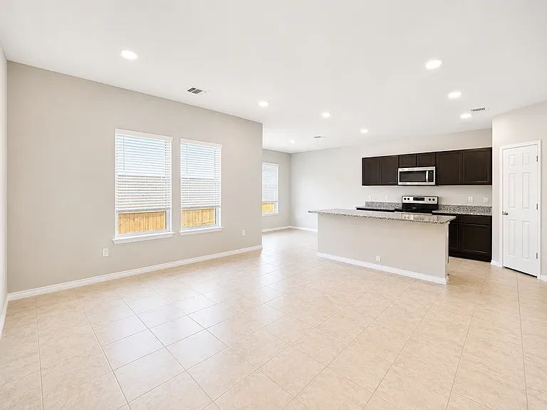 5700 Madelyn Dr — Photo 6
