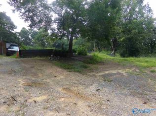 910 Swinging Bridge Rd NW, Arab, AL 35016