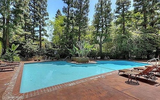 1st image of 2700 Cahuenga Blvd E APT 4218