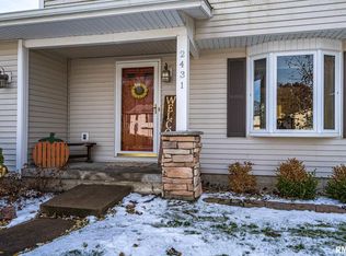 2431 W 57th St, Davenport, IA