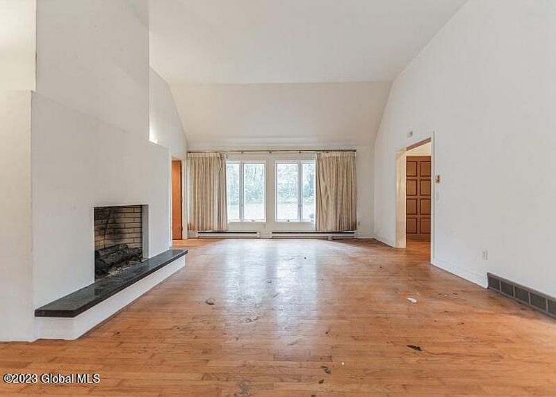 5th image of 72 Lyndon Road