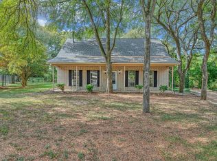 3900 Fox Ridge Rd, Lorena, TX 76655