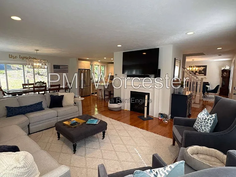 18 Lake Ave — Photo 27