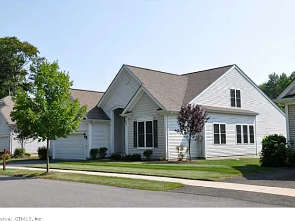 30 Wadsworth Ln, Wallingford, CT 06492