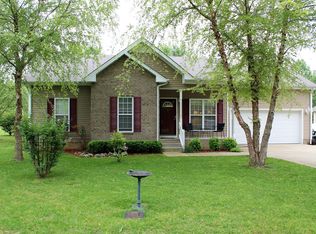 119 Reynolds Ln, Dickson, TN 37055