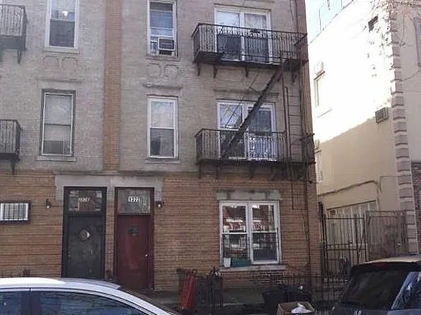 1322 41st St, Brooklyn, NY 11218