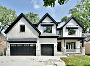 279 E Madison St, Elmhurst, IL 60126