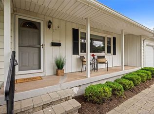 110 Manning Ln, East Hartford, CT 06118