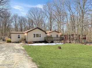 113 Lochinvar Rd, Greeley, PA 18425