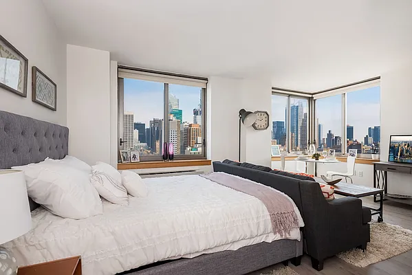 Rented by Compass | media 2