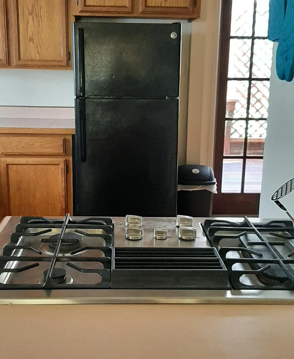 2 bed, 1100 sqft, $2,350 — Photo 3