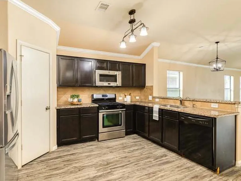 5206 La Rocco Way — Photo 6