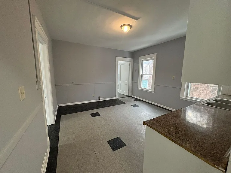 15624 Halliday Ave — Photo 25