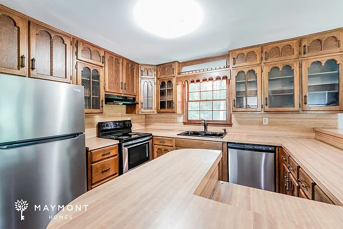 101 Moss Rock Ln — Photo 7