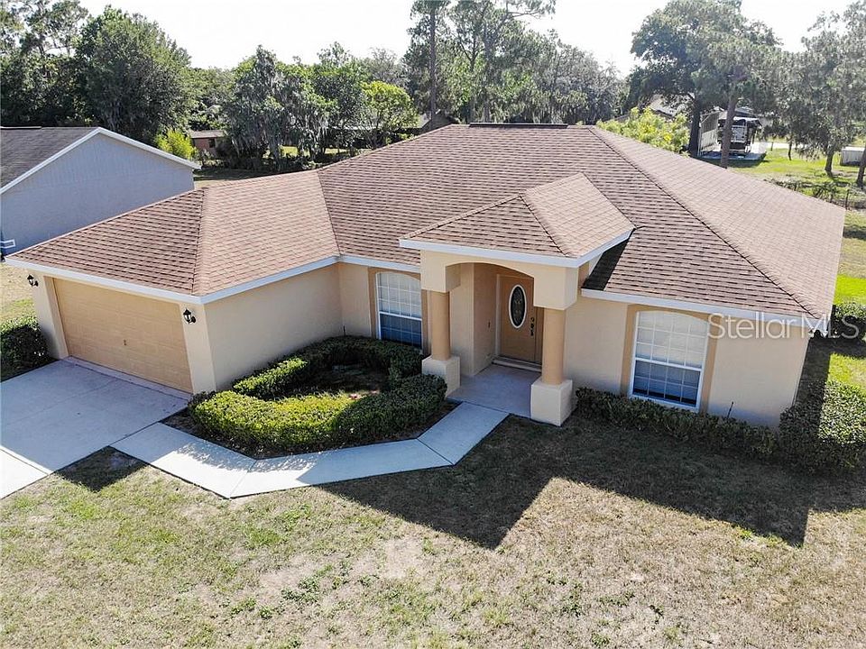 1st image of 826 Summer Glen Dr