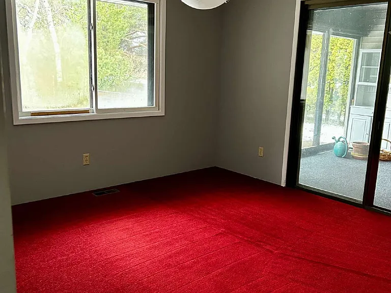 4945 Robinson Park Rd — Photo 3