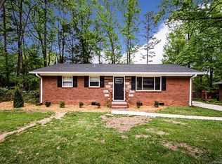 3813 Colebrook Rd, Charlotte, NC 28215